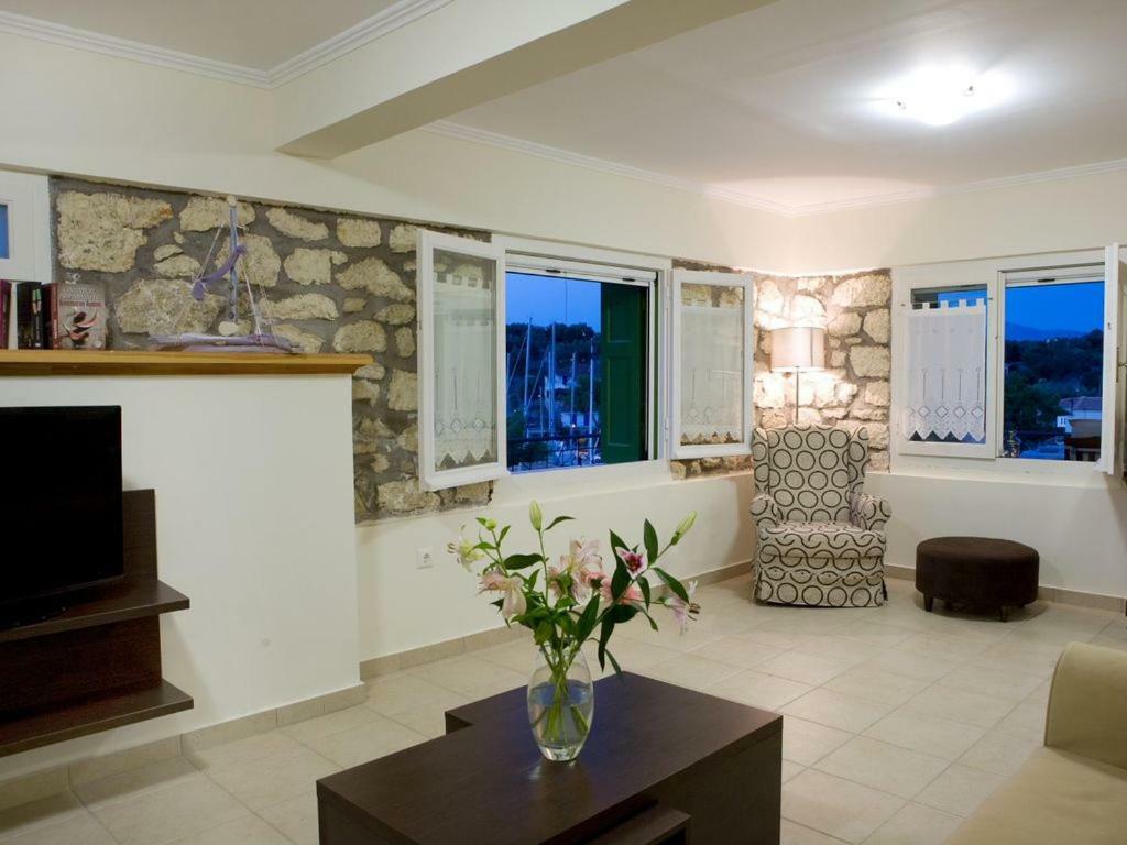 C. Katopodis Mansion Katomerion Экстерьер фото